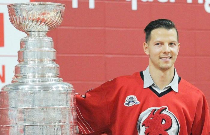 Alex Chiasson gibt seinen Rücktritt aus der NHL bekannt: „Ich habe den Traum meines kleinen Kerls wahr werden lassen“