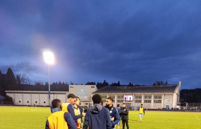 Le Puy Foot – Montpellier: Le Puy führt zur Halbzeit mit 1:0 gegen Montpellier