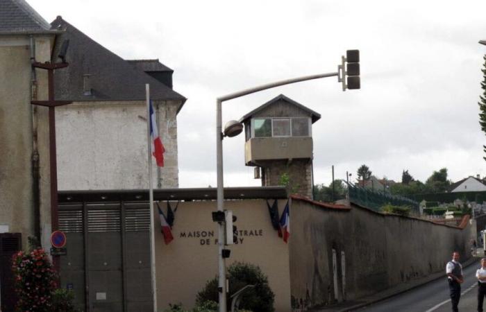 Nach 14 Jahren im Poissy Centrale entkommt ein Insasse während eines Treffens im marokkanischen Konsulat in Pontoise