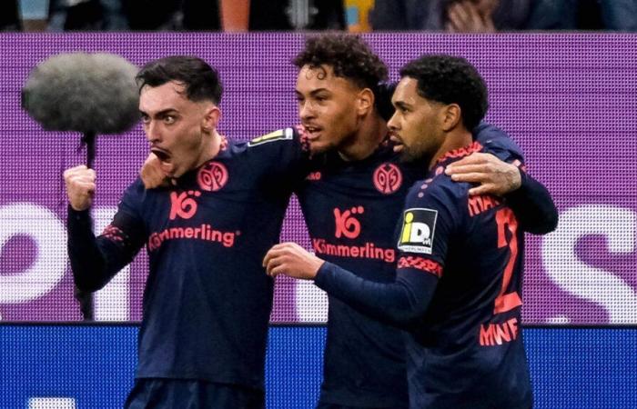 Bundesliga: Mainz gewinnt irres Spiel in Frankfurt