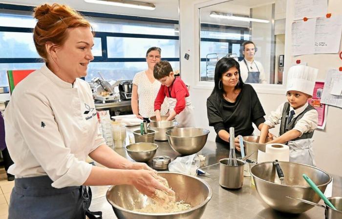 In Plougonvelin veranstaltet der Sternekoch einen Weihnachts-Holzworkshop mit Kindern aus dem Morvan-Krankenhaus