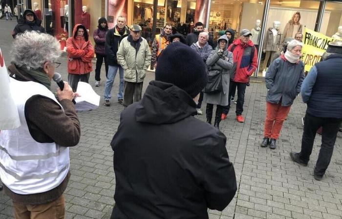 „Migranten haben Rechte“, verkündeten mehrere Verbände in Saint-Nazaire. Sport