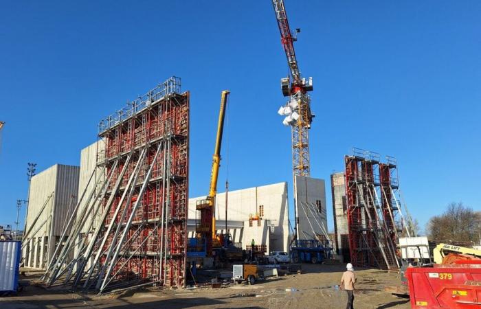 Was ist dieses Großprojekt, das vom Rand der Ringstraße von Toulouse aus unübersehbar ist?