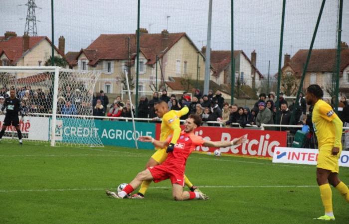 Direkt (fertig). Historische Qualifikation im Achtelfinale des Coupe de France für SU Dives-Cabourg