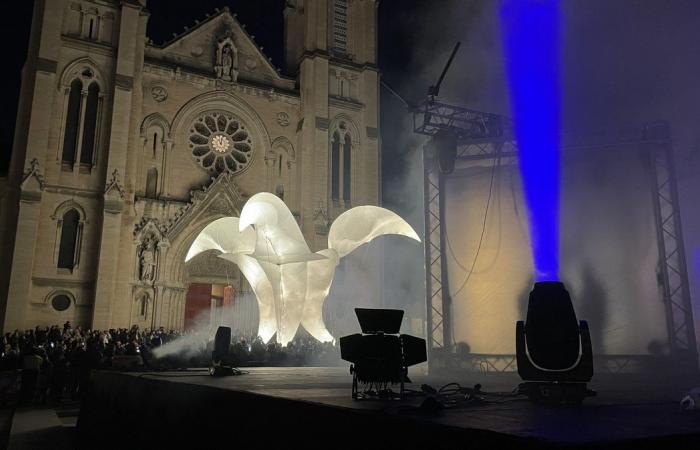 NÎMES Mit dem Würfel der Ruf des Meeres für die Feiertage