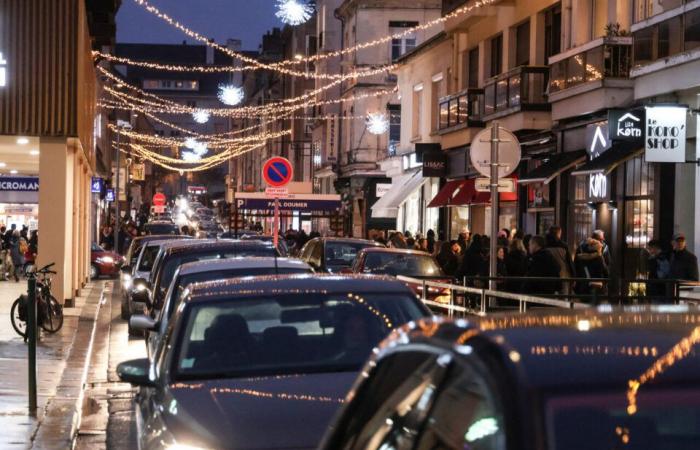 IN BILDERN. Der Wahnsinn des letzten Samstags vor Weihnachten im Zentrum von Caen