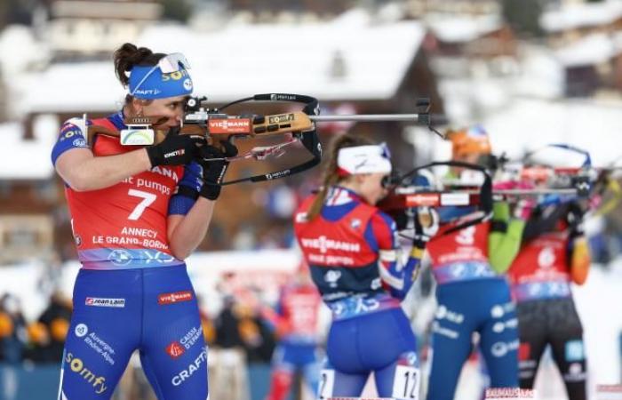 Julia Simon wurde Zweite in der Grand-Bornand-Verfolgung hinter Franziska Preuß, Jeanne Richard wurde Vierte