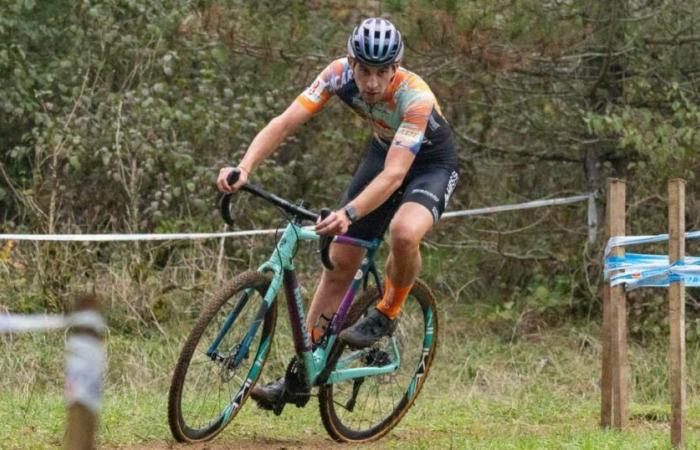 Cyclocross. Valentin Remondet auf seinem Land in Dijon-Prenois