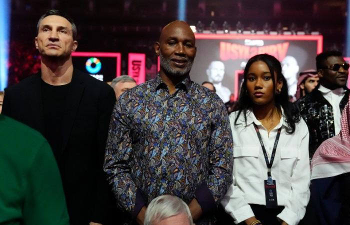 Tyson Fury gab den Tipp, als NÄCHSTES endlich gegen Anthony Joshua anzutreten, während sein Promoter über die Zukunft des 36-Jährigen informiert