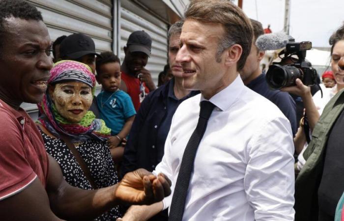 Emmanuel Macron verteidigt seine kontroversen Äußerungen in Mayotte