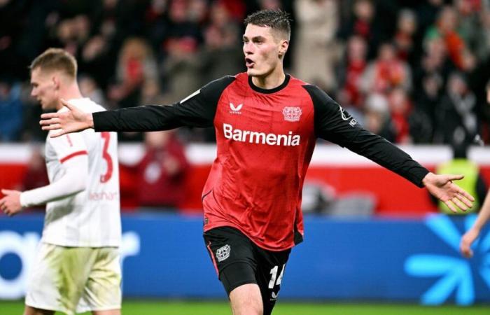 Bundesliga: Leverkusen schlägt Freiburg und bleibt oben dran