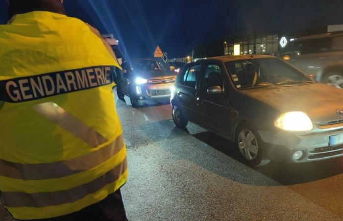 Beauvais. Polizei und Gendarmerie kontrollieren Urlaubsabflüge