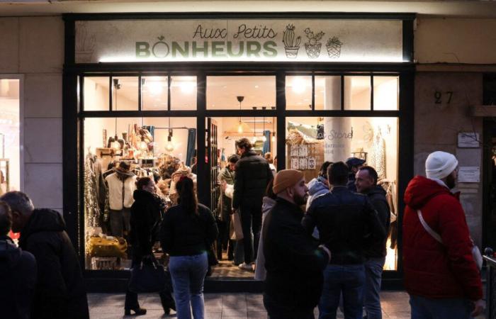 IN BILDERN. Der Wahnsinn des letzten Samstags vor Weihnachten im Zentrum von Caen