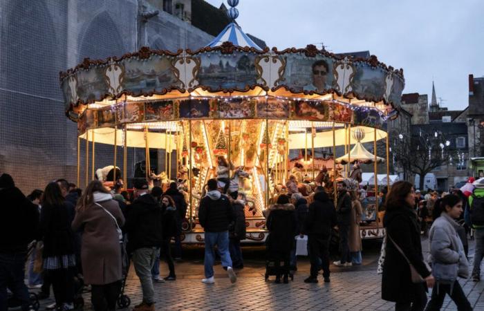 IN BILDERN. Der Wahnsinn des letzten Samstags vor Weihnachten im Zentrum von Caen