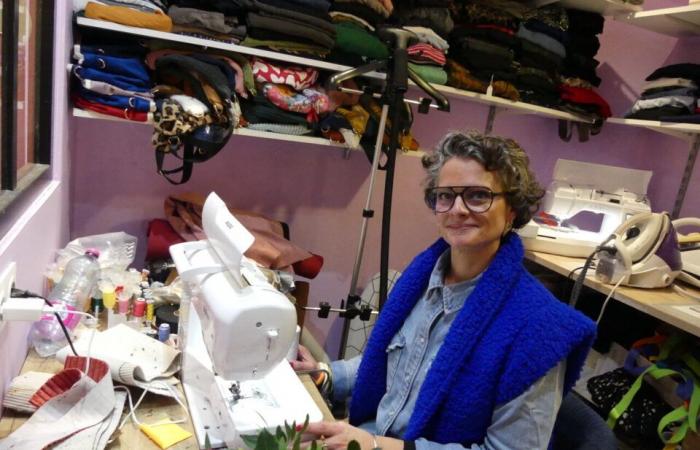 Ludivine, Designerin von Stofftaschen, eröffnet in der Gironde ein lokales und Second-Hand-Handwerksgeschäft