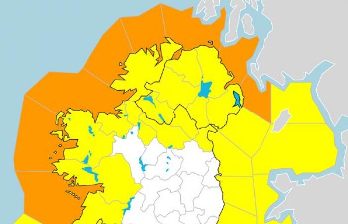 Vorweihnachtliche Reiseunterbrechungen werden erwartet, da Böen von 70 Meilen pro Stunde Großbritannien treffen und eine gelbe Wetterwarnung ausgegeben wird | Britische Nachrichten