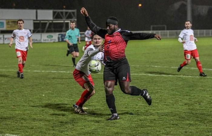 Fußball – Regionalliga 1. Die Thouarsais siegen in La Rochelle mit Stil. Sport