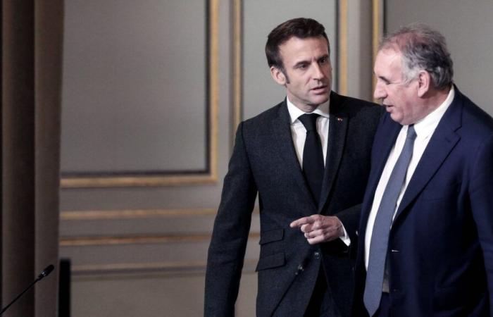 zwischen François Bayrou und Emmanuel Macron, eine Form des Zusammenlebens, die ihren Namen nicht nennt