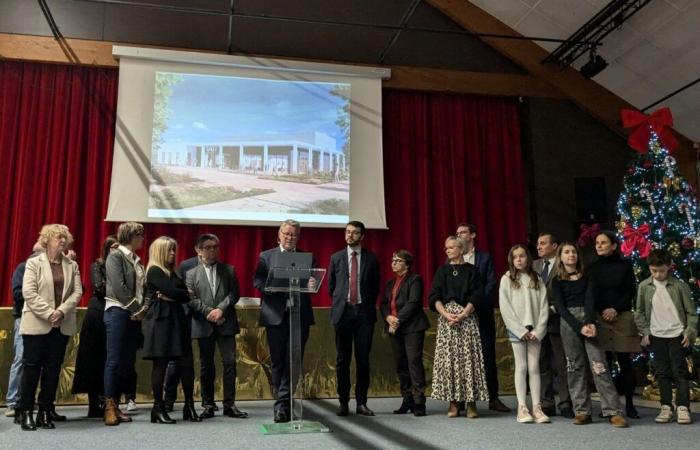 In dieser Stadt in der Nähe von Caen überbringt der Bürgermeister noch vor Weihnachten seine Wünsche für 2025!