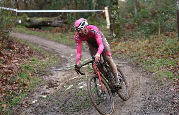 Joshua Dubau bringt den Cyclocross Montbron-Eymouthiers zum Leuchten