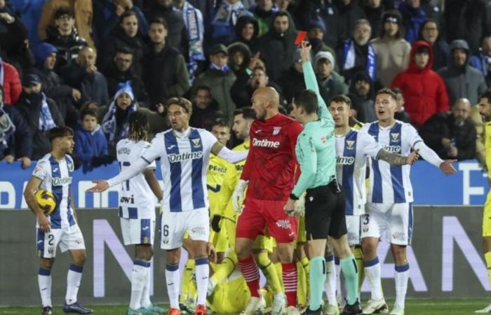 Die Hattricks von Barry und Muñiz Ruiz vernichten Leganés