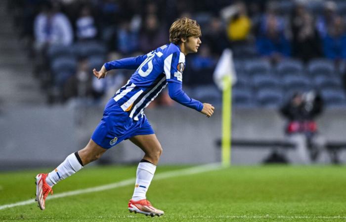 Bei seinem ersten Start in Porto stürmte dieses junge portugiesische Talent auf die Leinwand