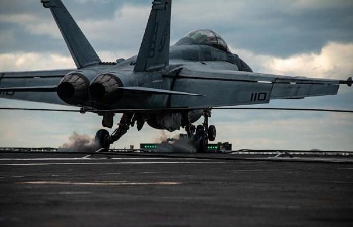 Eine F/A-18F Super Hornet wurde durch „Friendly Fire“ über dem Roten Meer abgeschossen