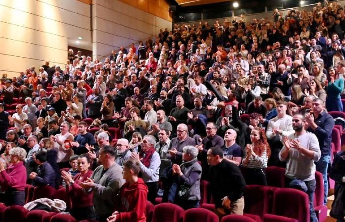 „Rose“, der Hommagefilm an Cédric Rosalen, wurde zum ersten Mal im Théâtre de Narbonne gezeigt