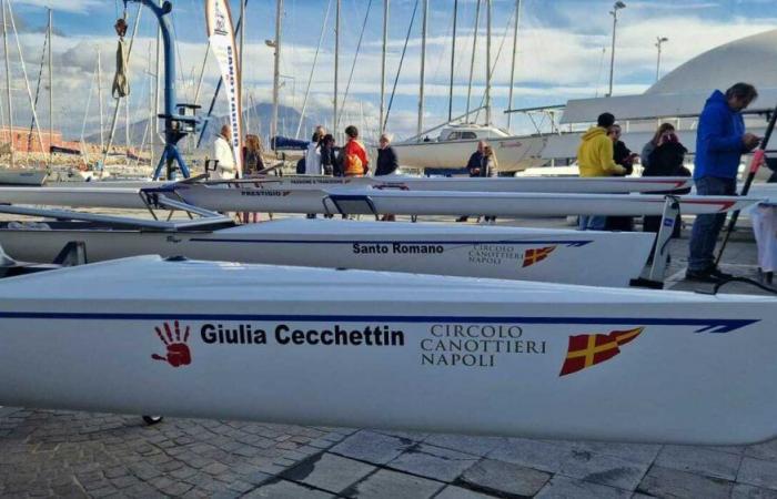 die Boote für Giulia Cecchettin, Giulia Tramontano und Santo Romano