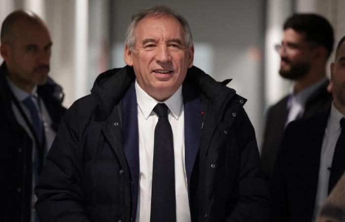 Keine Ankündigung der Bayrou-Regierung vor 18 Uhr wegen Staatstrauer für Mayotte