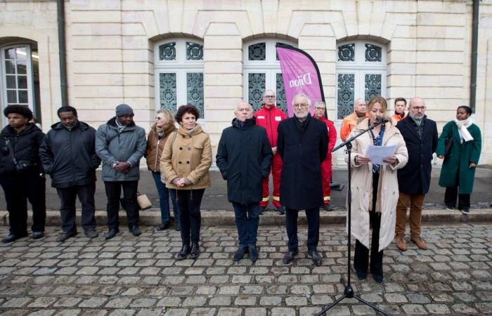 DIJON: Eine Schweigeminute zum Gedenken an die Opfer des Zyklons Chido in Mayotte