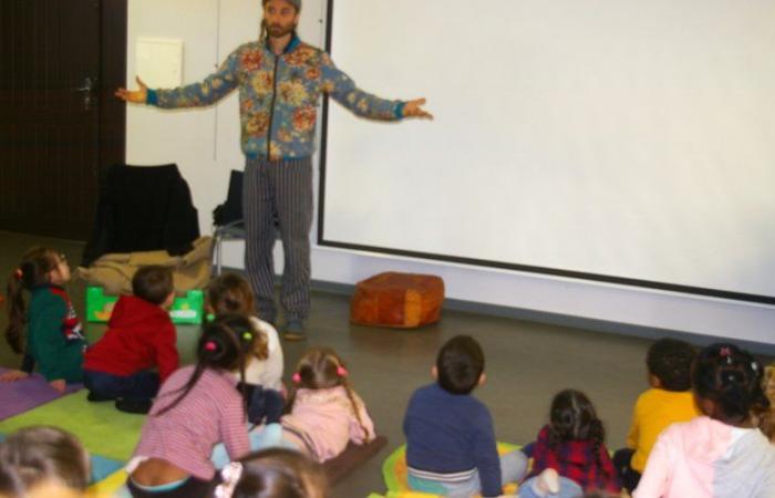 Cransac. Die wunderschöne Weihnachtsshow von Toes in the Sun für Kindergartenkinder