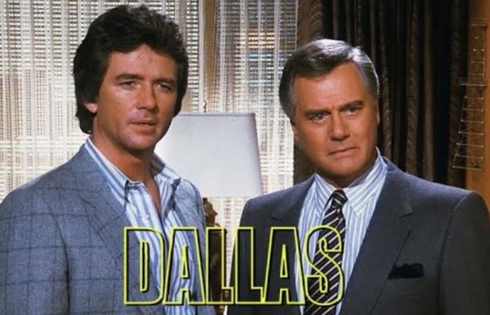 „Er hat 3 oder 4 Flaschen Champagner pro Tag getrunken“, wirft Patrick Duffy (Bobby) Larry Hagman (JR) raus