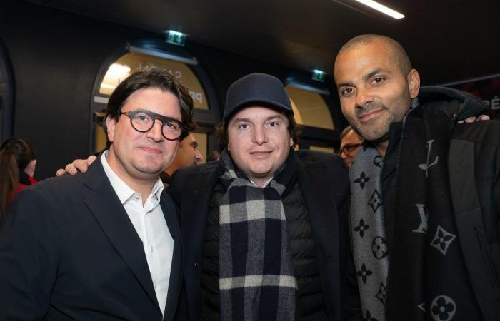 Die LOU Rugby VIP-Tribünen – Toulouse. Tolle Abendstimmung in Gerland –