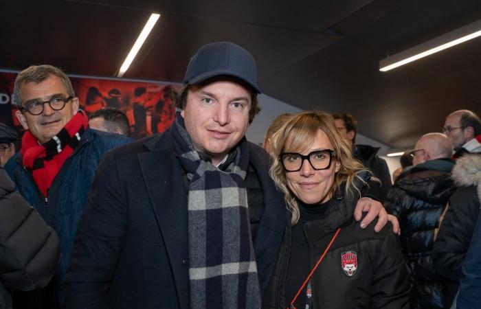 Die LOU Rugby VIP-Tribünen – Toulouse. Tolle Abendstimmung in Gerland –