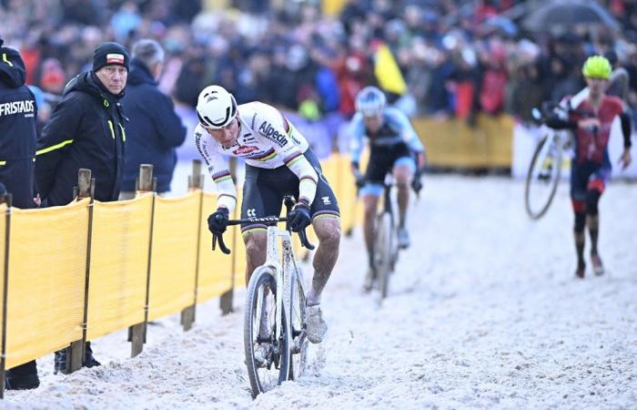 Cyclocross, Dominanz von Mathieu Van Der Poel im Mol Superprestige!