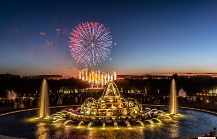 Die Grandes Eaux Nocturnes 2025 im Schloss Versailles: beleuchtete Springbrunnen und Feuerwerk!