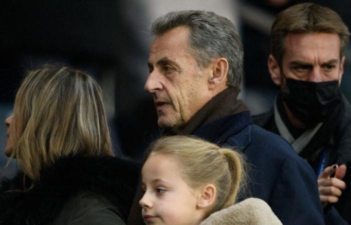 „Nabilla geht es schlechter“: Die 13-jährige Tochter von Nicolas Sarkozy und Carla Bruni bringt Internetnutzer in den Wahnsinn