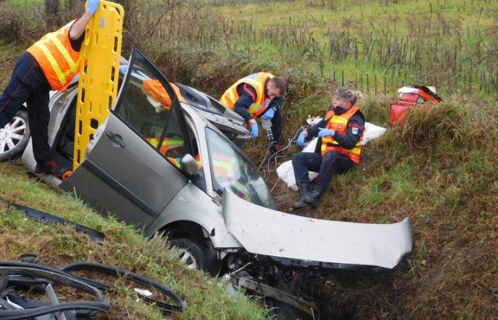 Spektakulärer Frontalzusammenstoß zweier Autos auf der RN 21 in den Hautes-Pyrénées