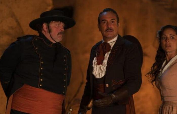 Warum wird der Name von Sergeant Garcia in der Serie mit Jean Dujardin nie erwähnt?