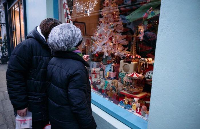 In London ein magisches Fenster, in dem kein Spielzeug zum Verkauf steht