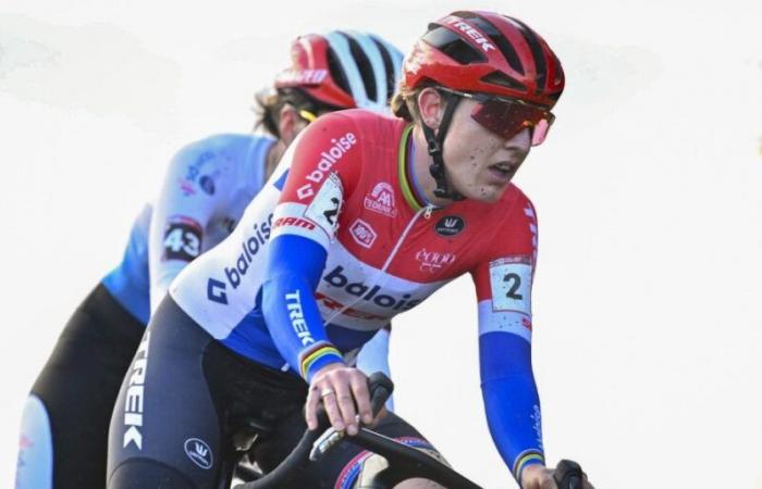 Ein Sturz in den Sand wird Lucinda Brand in Superprestige Mol teuer zu stehen kommen