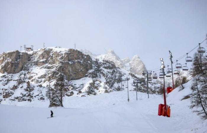 Sie fuhren mit ihrem Vater abseits der Piste Ski