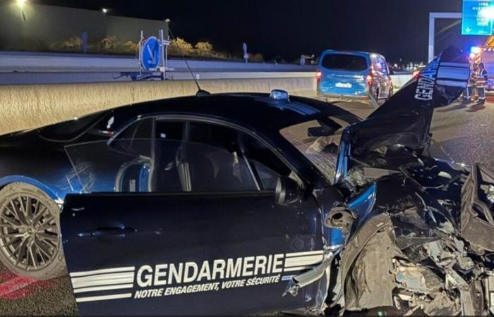 Bei einer Verfolgungsjagd fährt die Gendarmerie ein Motorrad an und tötet zwei Menschen