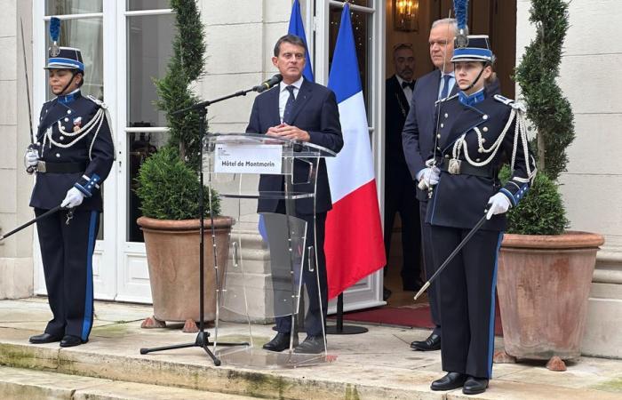 Manuel Valls übernimmt das Amt des Ministers für Überseegebiete