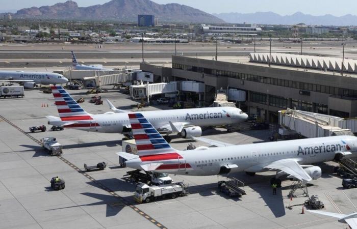 Als sie am Flughafen festsaßen, wurde es Tausenden Amerikanern sehr heiß