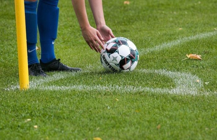 In Eure wurde das Fußballspiel abgebrochen und eine Anzeige wegen rassistischer Beleidigung eingereicht