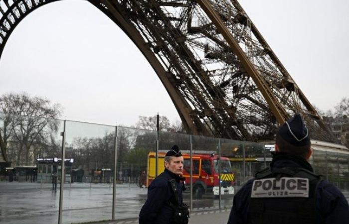 Eiffelturm nach Brand in berühmtem Gebäude evakuiert | Nachrichtenwelt