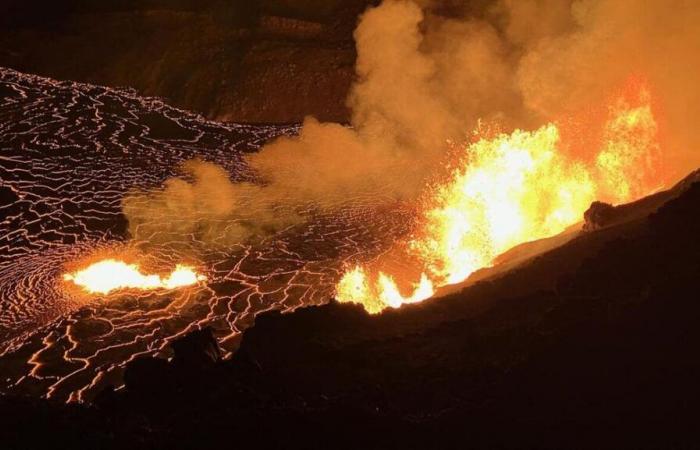 Der Vulkan Kilauea bricht aus. 80 Meter hohe Lavafontänen auf Hawaii