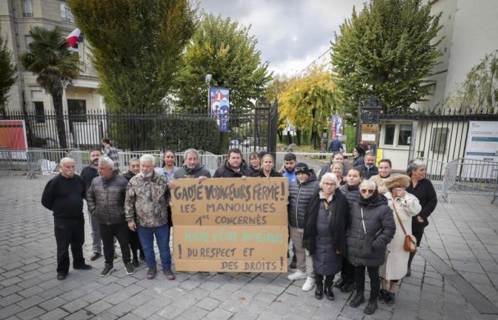 Reisende warten immer noch auf ein neues Domizil in Pau